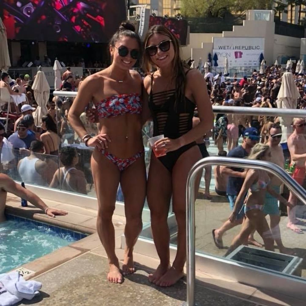 Meet your Posher, Danielle